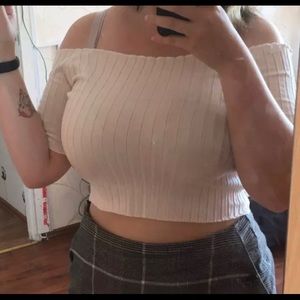 WHITE Off shoulder knit crop top